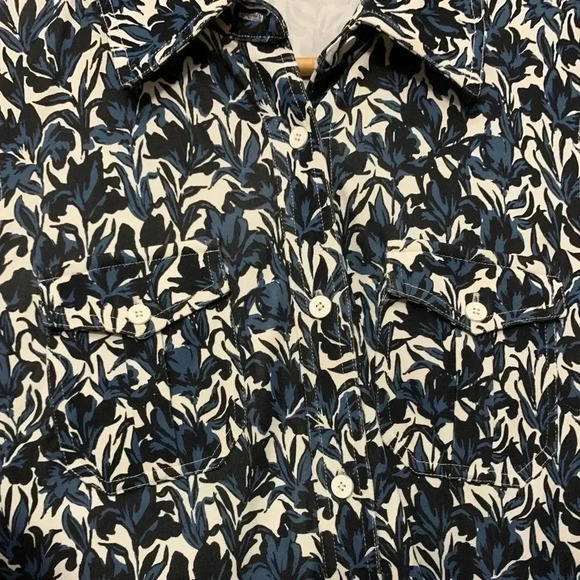 Tory Burch blue navy white Floral Print Button Down Rayon Blouse | Size M - Picture 4 of 9